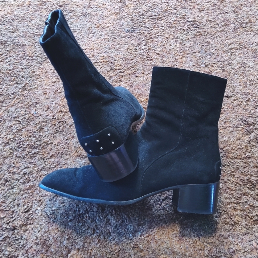 TOD'S Suede Boots - Picture 7 of 7